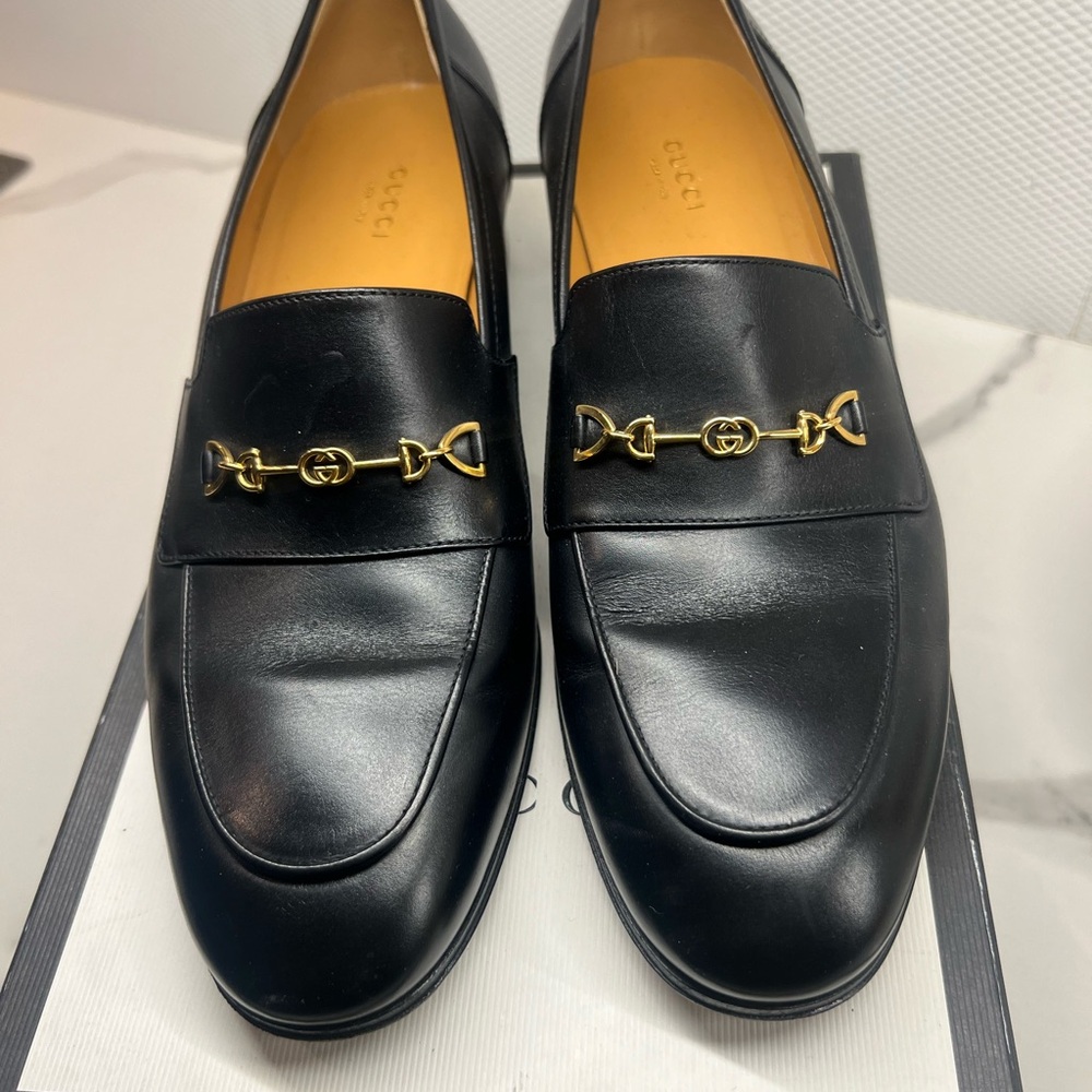 Gucci Black Leather Loafers with Gold Detail size 40.5/US 10.5